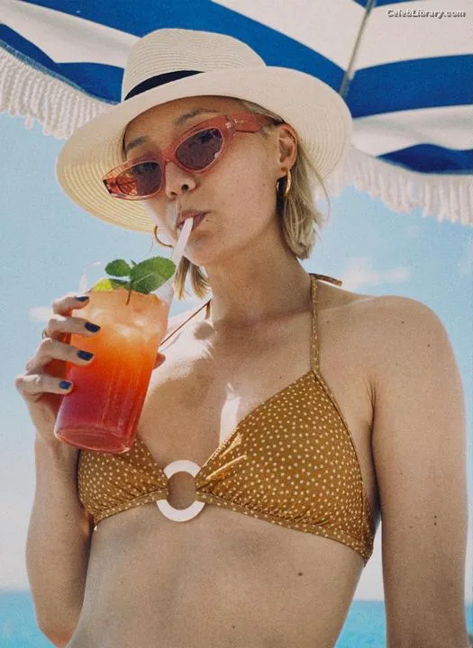 Pom Klementieff photo 7 of 341