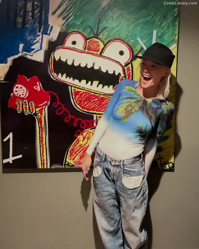 Pom Klementieff photo 15 of 341