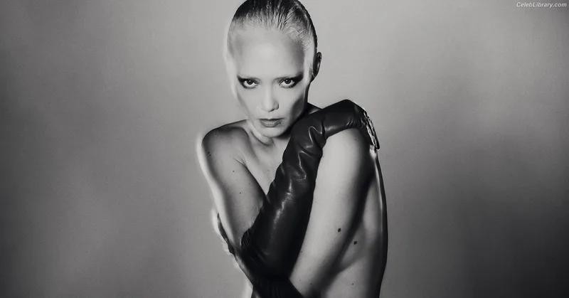 Pom Klementieff photo 16 of 341
