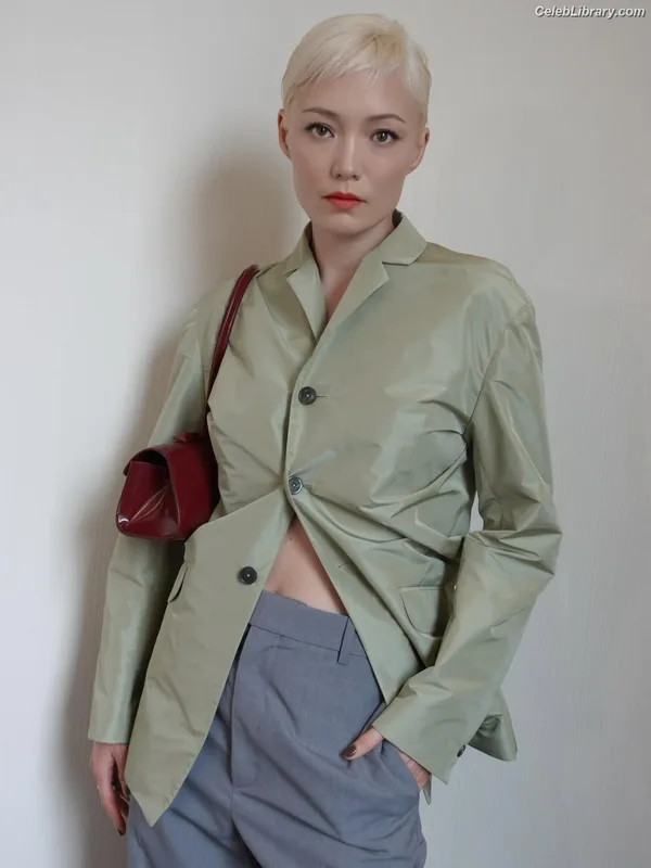 Pom Klementieff photo 11 of 341
