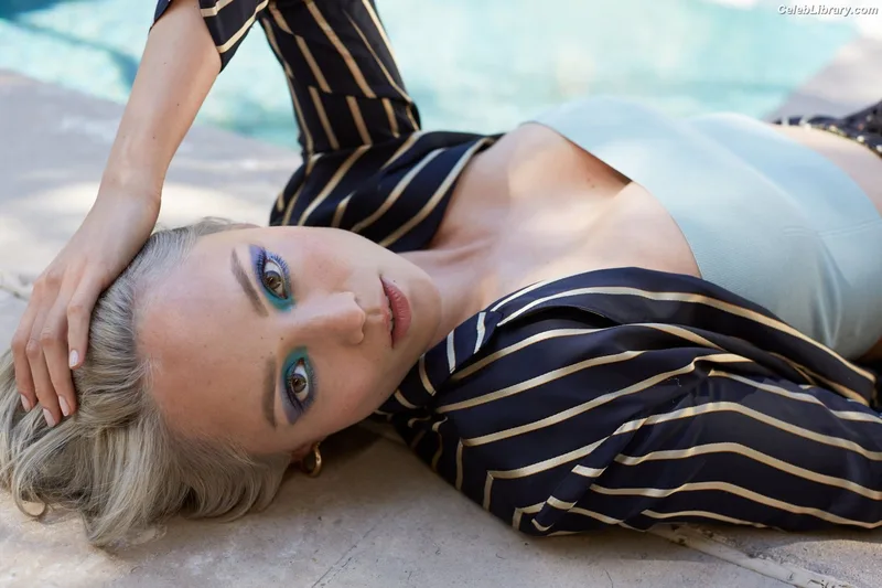 Pom Klementieff photo 12 of 341