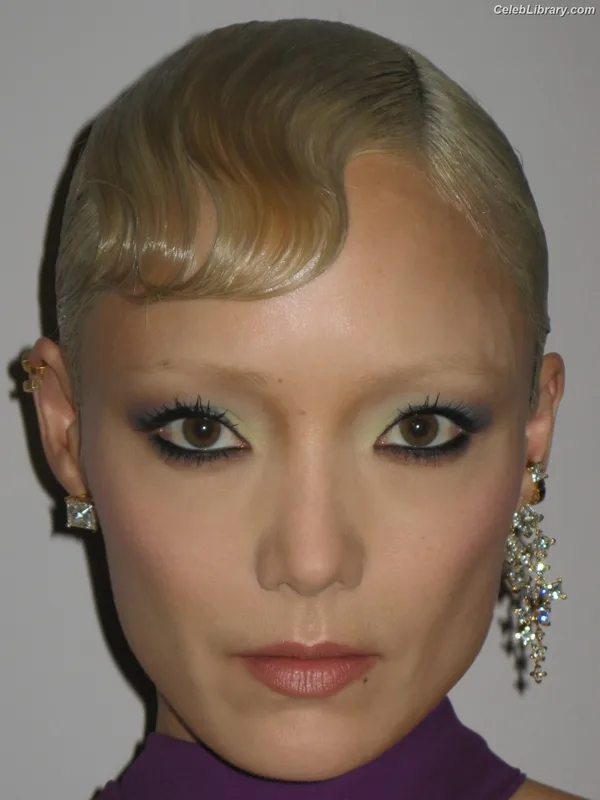 Pom Klementieff photo 13 of 341