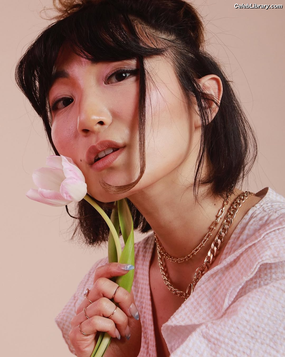 Poppy Liu photo 22 of 49