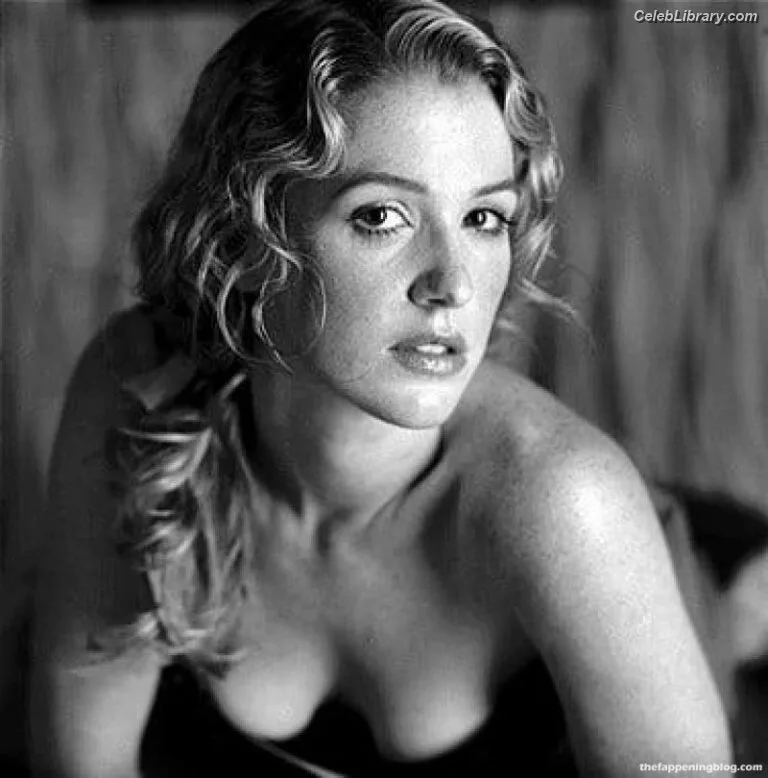 Poppy Montgomery photo 20 of 86