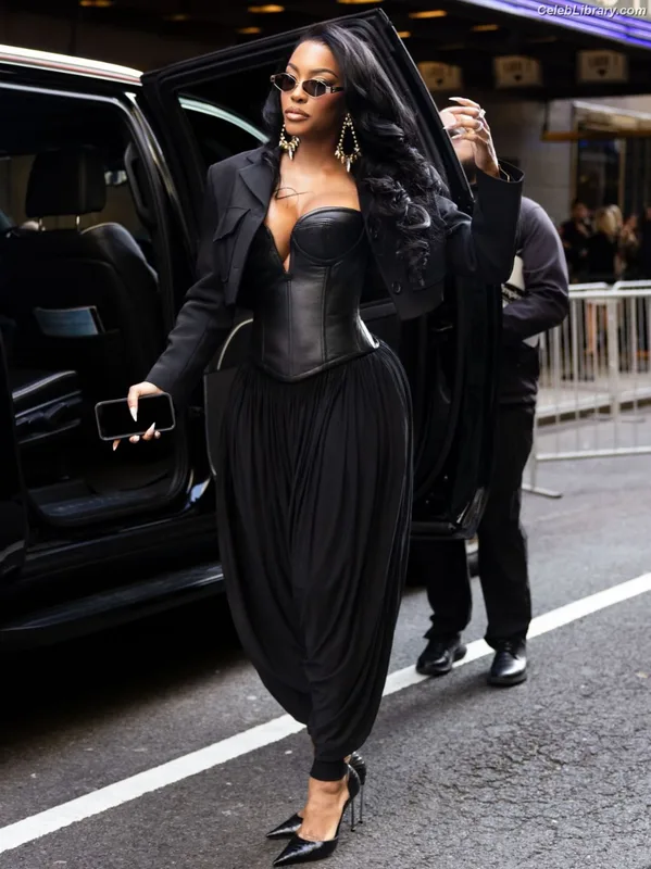 Porsha Williams photo 14 of 289