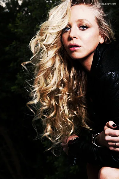 Portia Doubleday photo 15 of 85