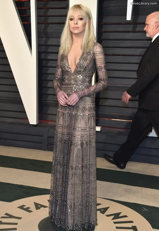 Portia Doubleday photo 6 of 85