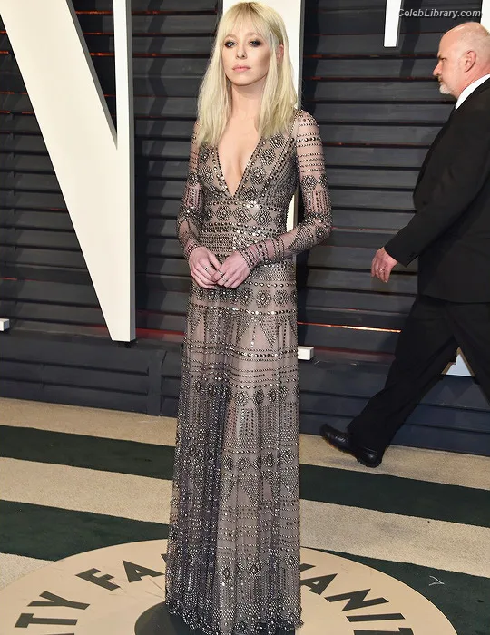 Portia Doubleday photo 9 of 85