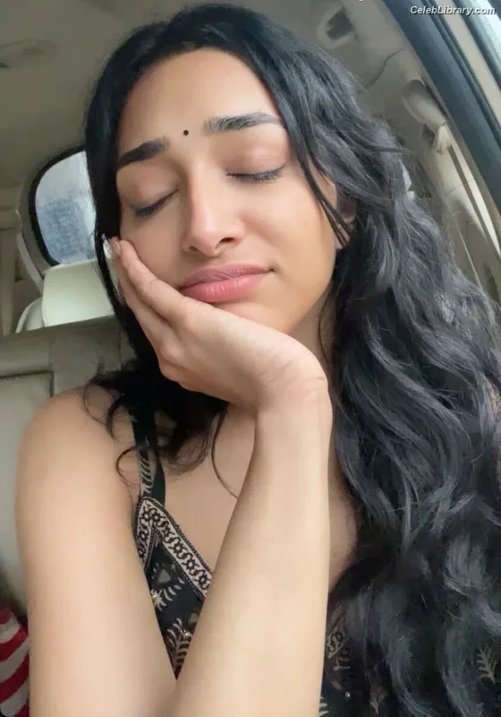 Preity Mukhundhan photo 2 of 45