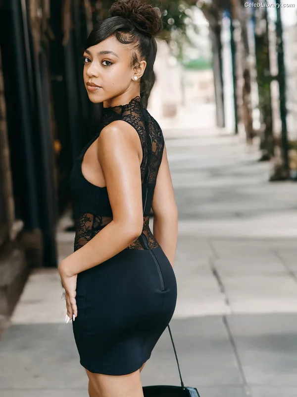 Priah Ferguson photo 8 of 142