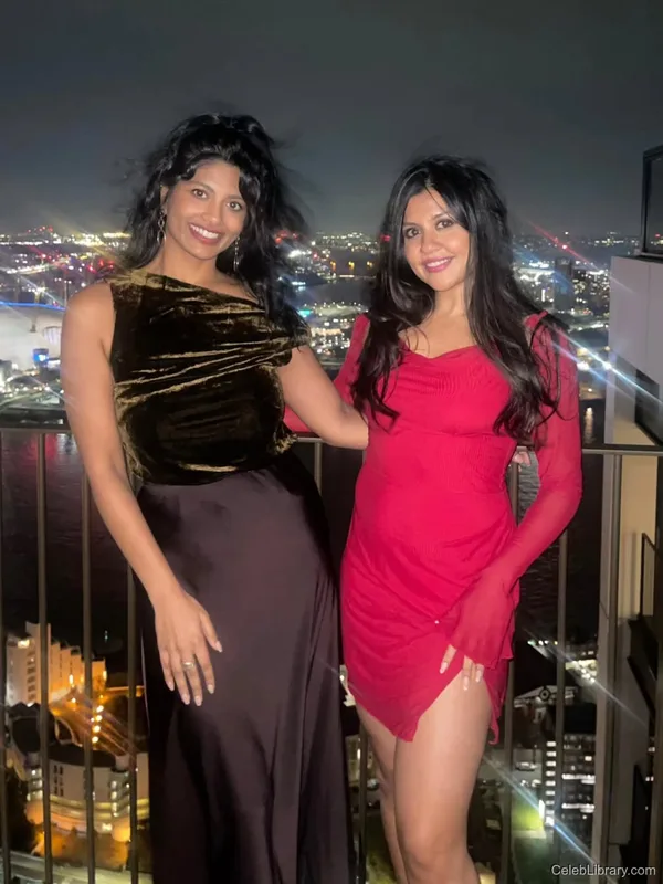 Priya Davdra photo 1 of 64