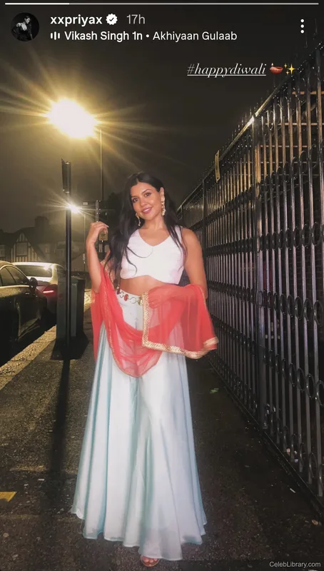 Priya Davdra photo 3 of 64