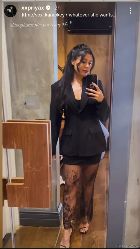 Priya Davdra photo 7 of 64