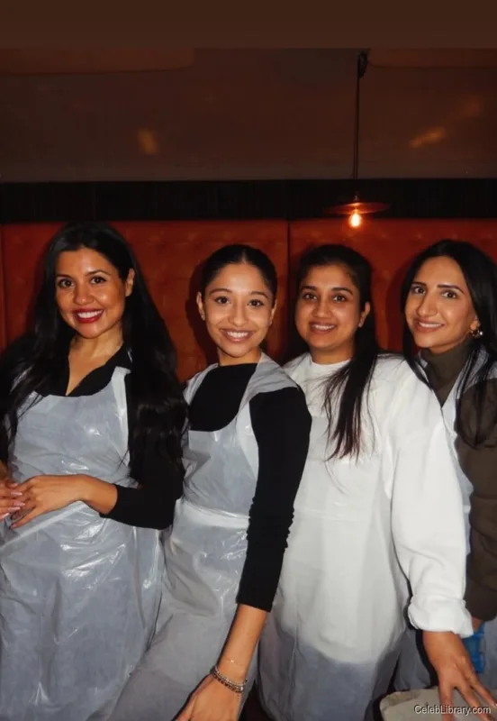 Priya Davdra photo 5 of 64