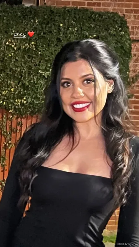 Priya Davdra photo 8 of 64