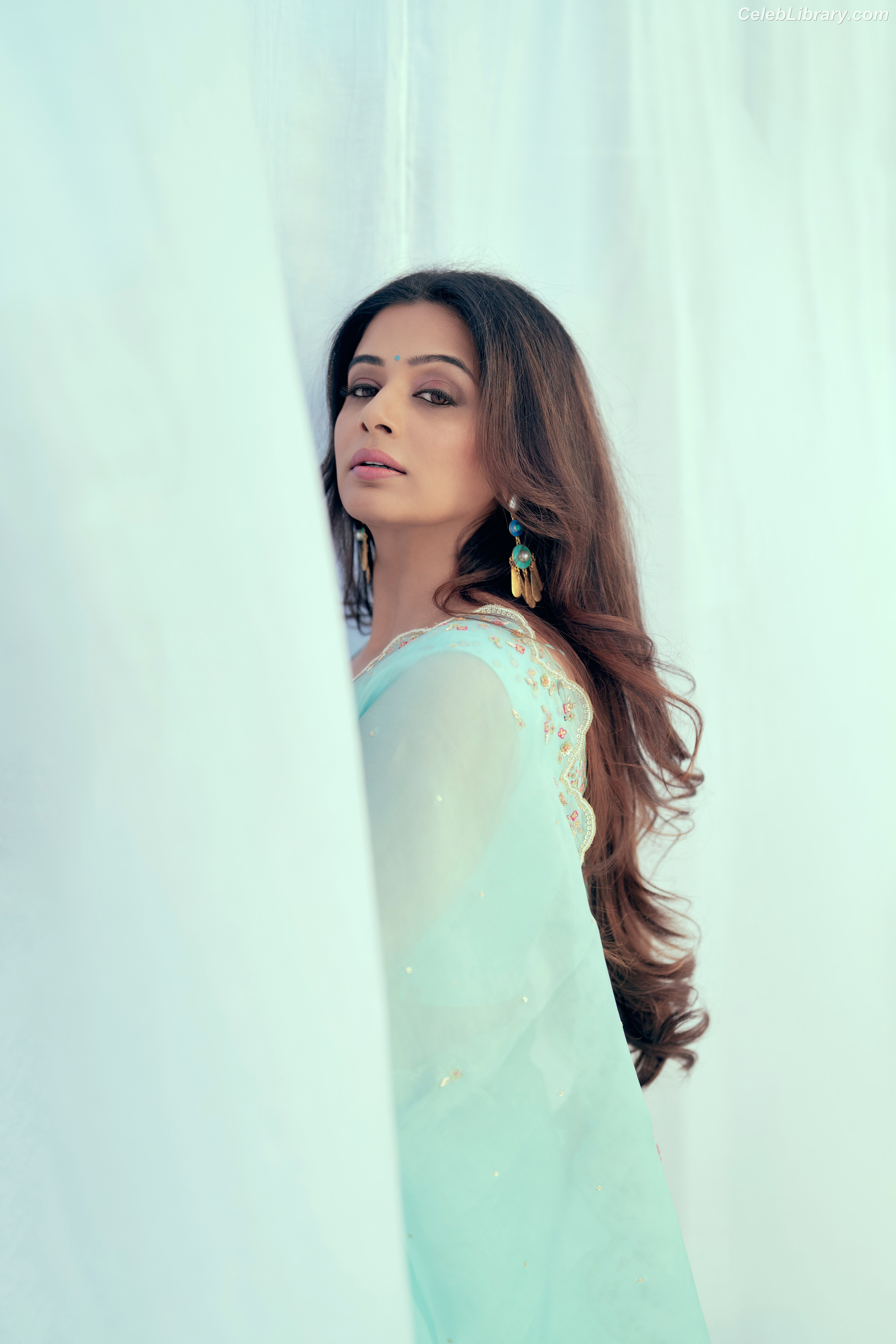 Priyamani photo 22 of 44