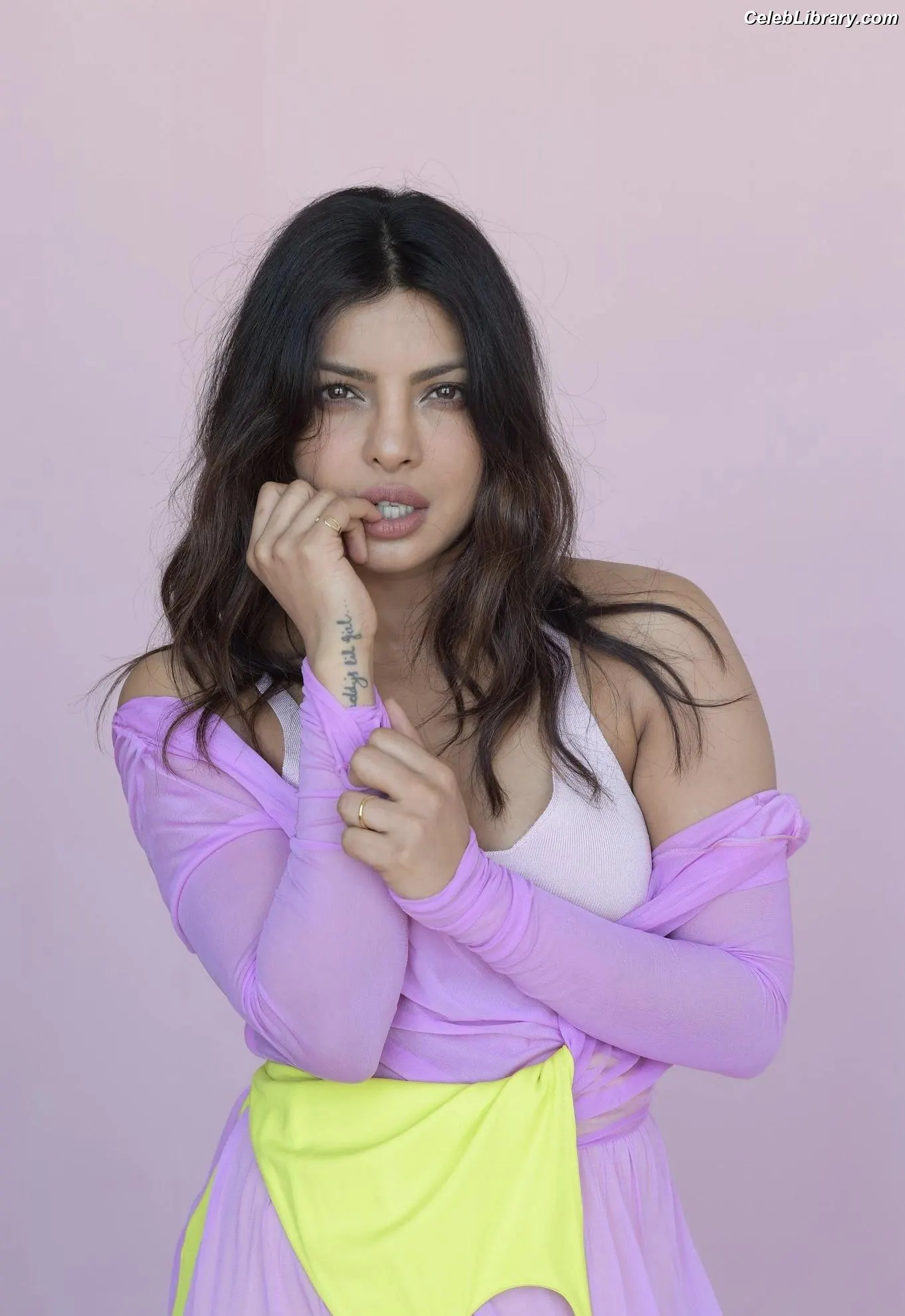Priyanka Chopra photo 5 of 759