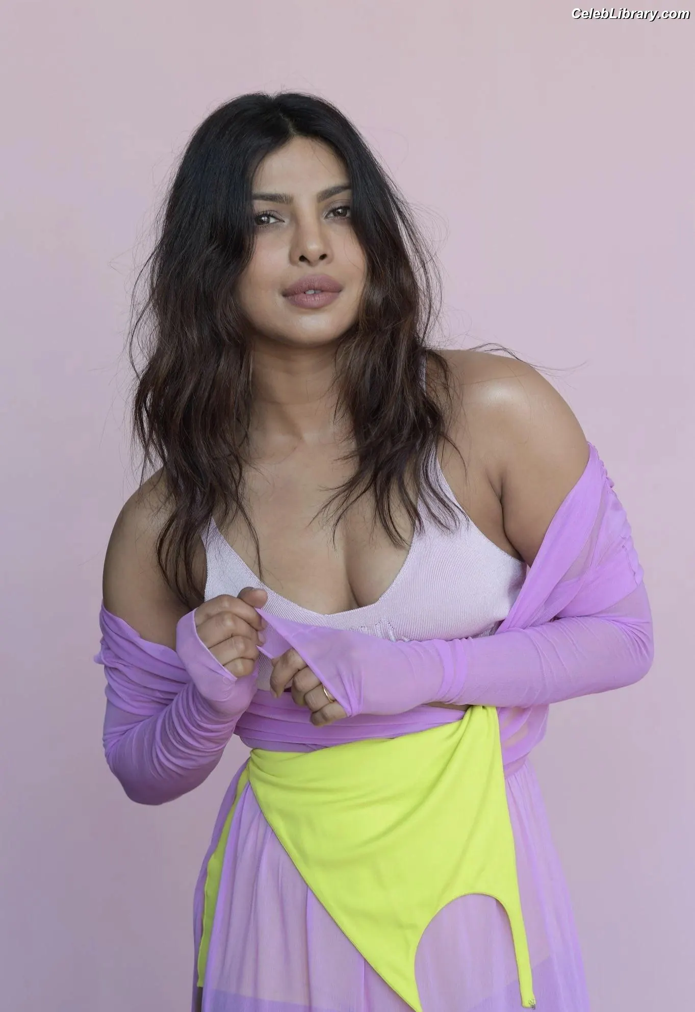 Priyanka Chopra photo 21 of 759
