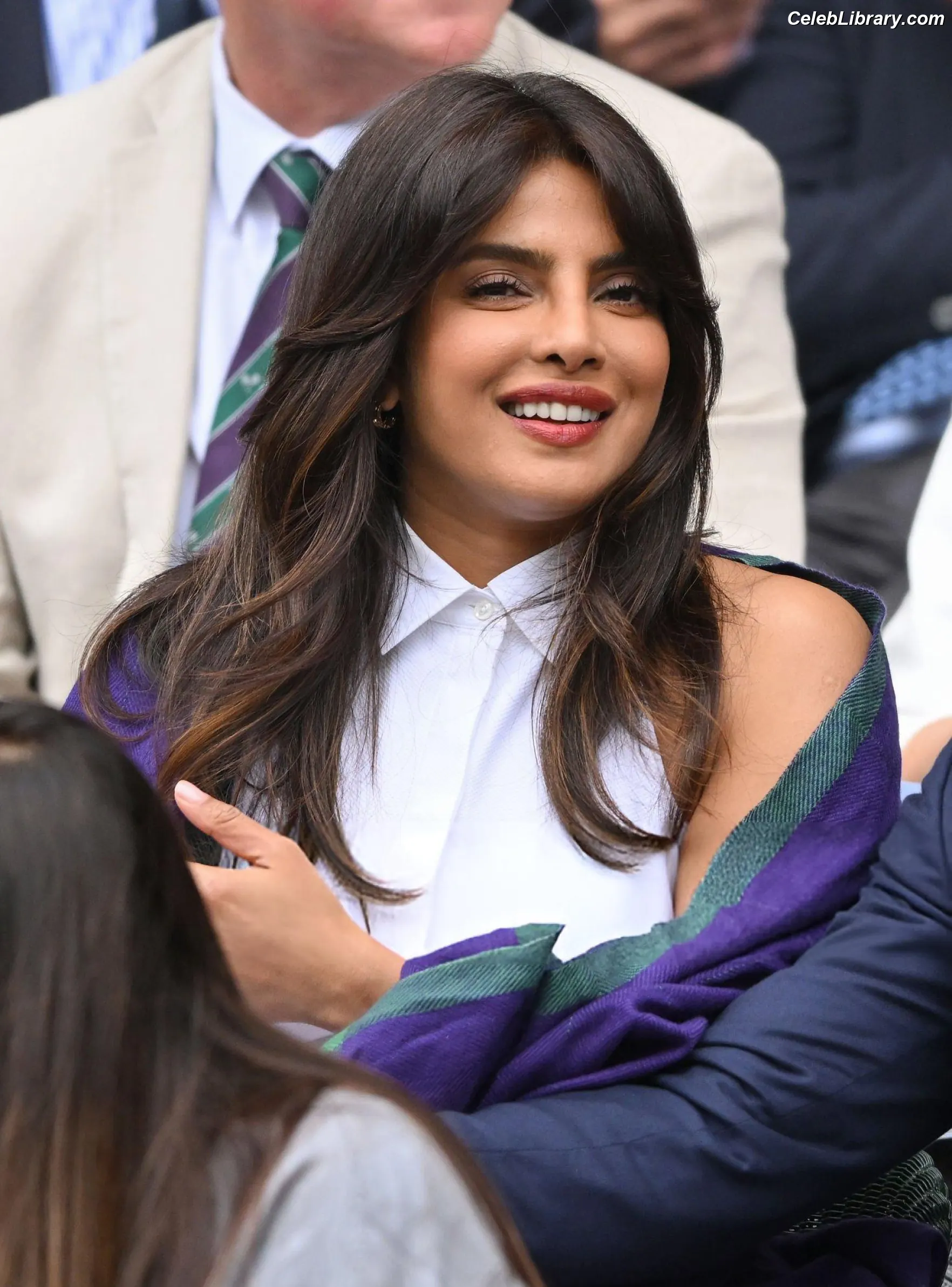 Priyanka Chopra photo 8 of 759