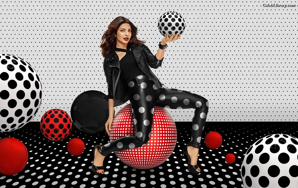 Priyanka Chopra photo 15 of 759
