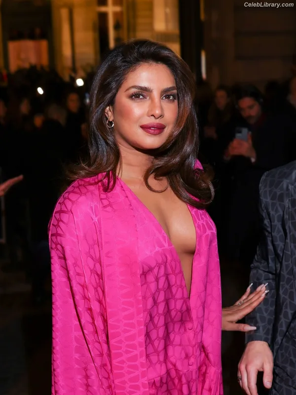 Priyanka Chopra photo 23 of 759