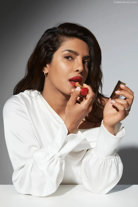 Priyanka Chopra photo 5 of 759