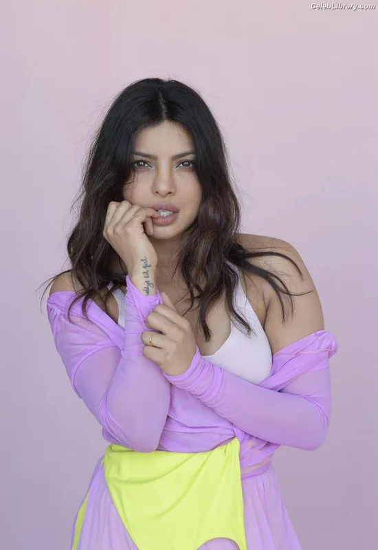 Priyanka Chopra photo 5 of 759