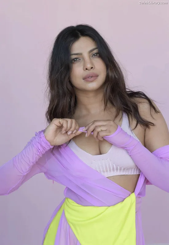 Priyanka Chopra photo 7 of 759