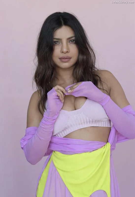 Priyanka Chopra photo 11 of 759