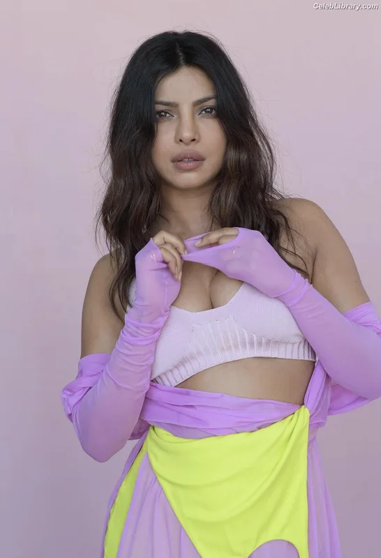 Priyanka Chopra photo 13 of 759