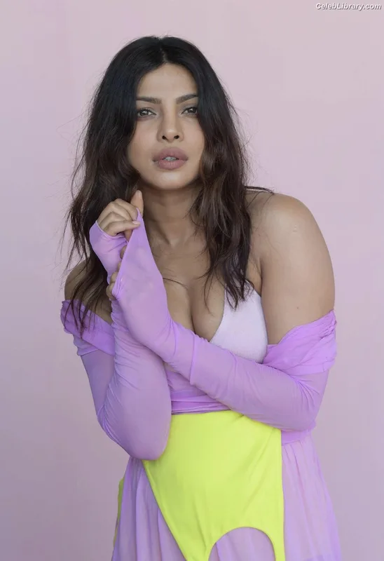 Priyanka Chopra photo 16 of 759