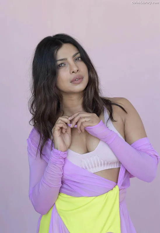 Priyanka Chopra photo 23 of 759