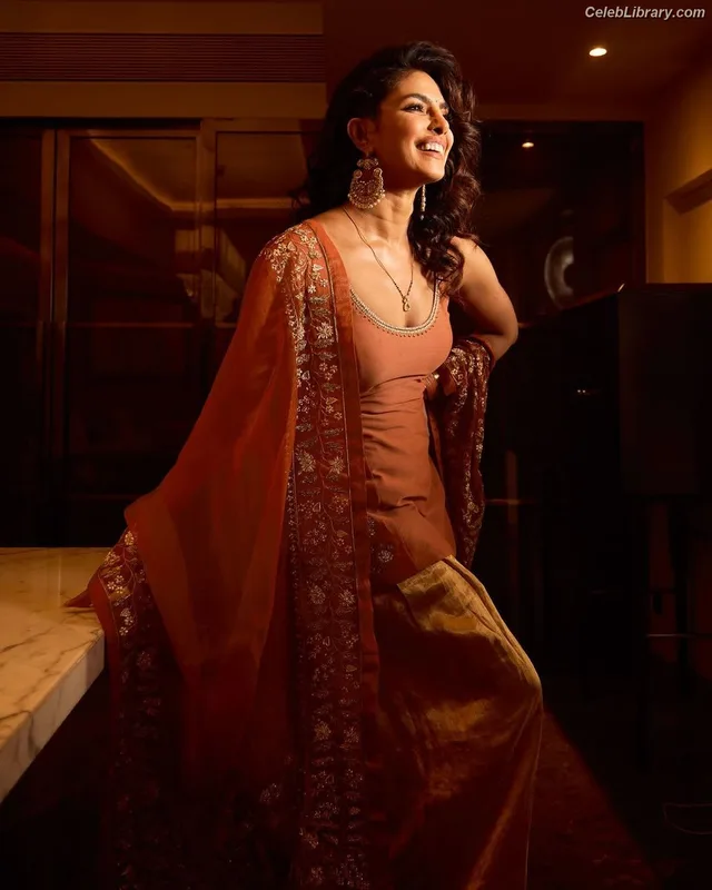 Priyanka Chopra photo 18 of 759