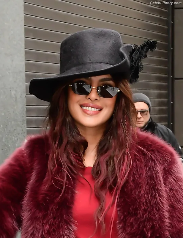 Priyanka Chopra photo 6 of 759