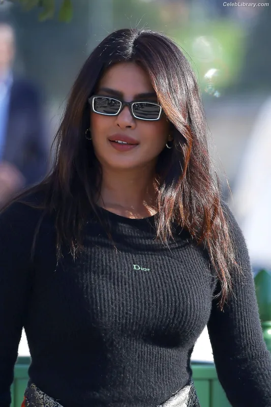 Priyanka Chopra photo 3 of 759