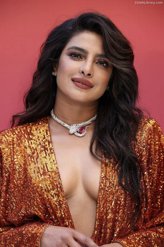 Priyanka Chopra photo 14 of 759