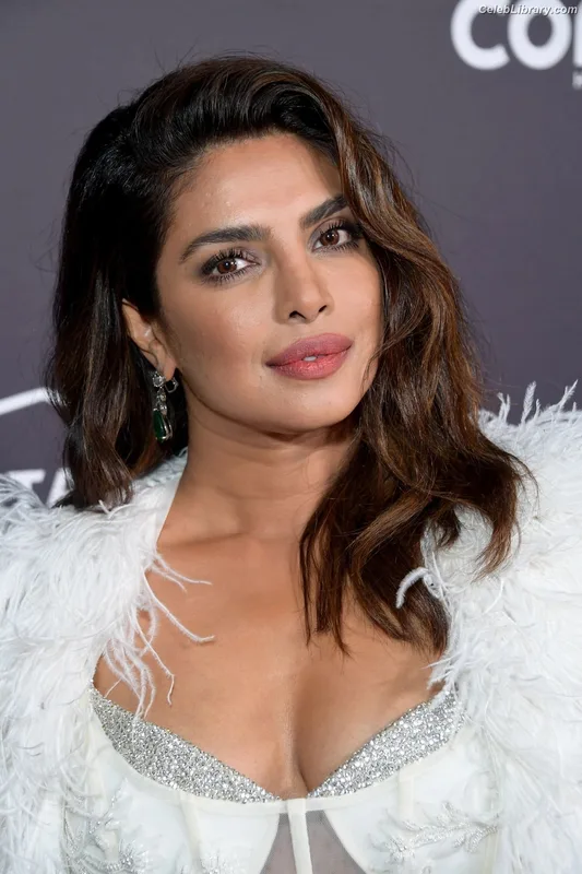 Priyanka Chopra photo 9 of 759