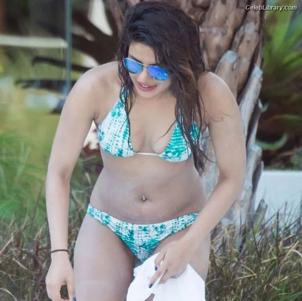 Priyanka Chopra photo 3 of 759