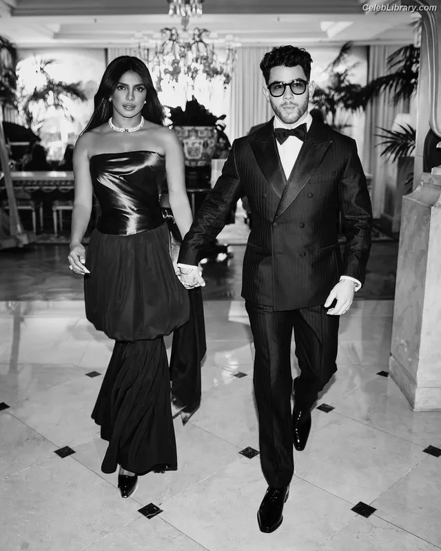 Priyanka Chopra photo 9 of 759