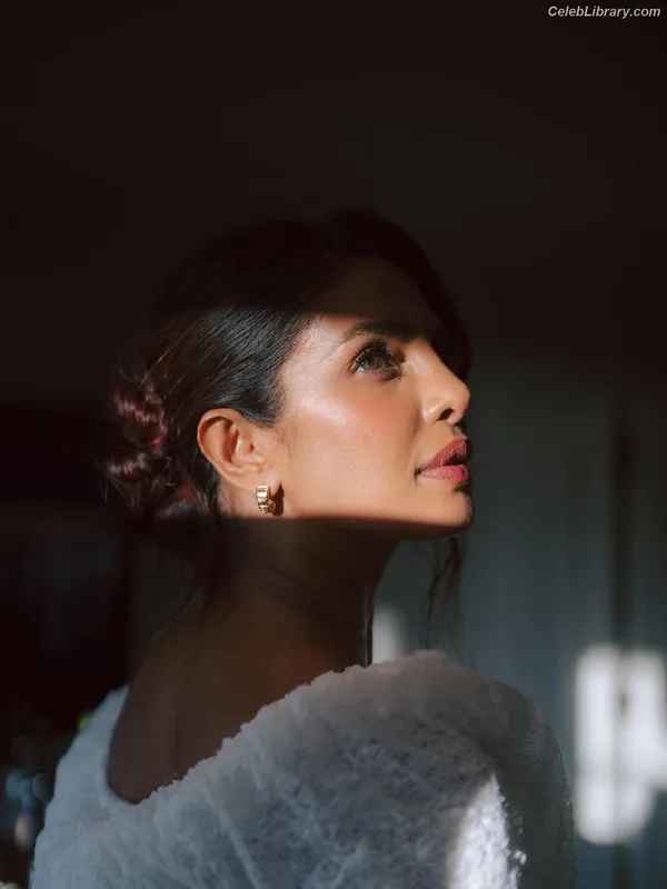 Priyanka Chopra photo 13 of 759