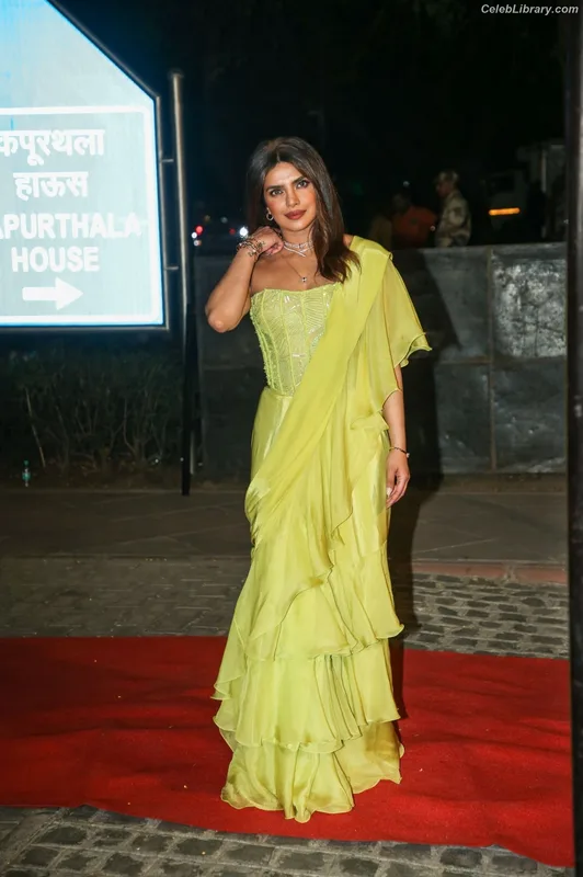 Priyanka Chopra photo 21 of 759