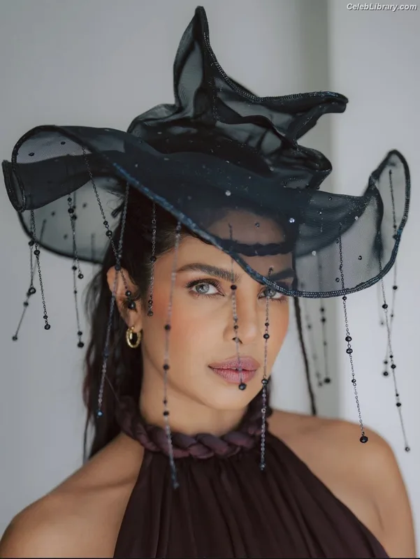 Priyanka Chopra photo 11 of 759