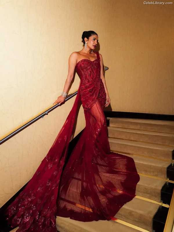 Priyanka Chopra photo 18 of 759