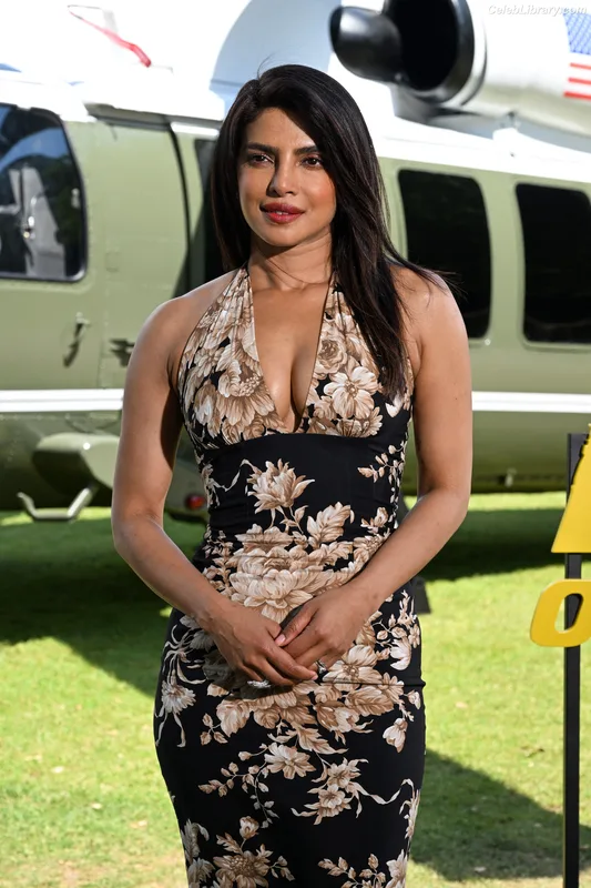 Priyanka Chopra photo 22 of 759