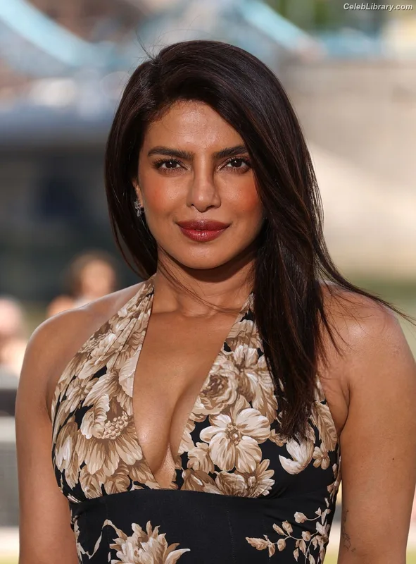 Priyanka Chopra photo 23 of 759