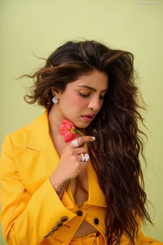 Priyanka Chopra photo 11 of 759