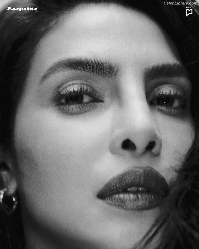 Priyanka Chopra photo 11 of 759