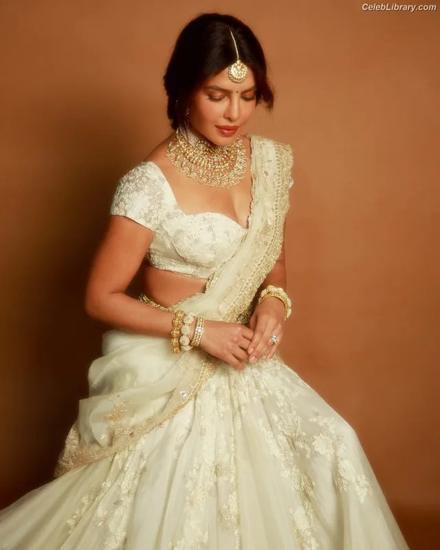 Priyanka Chopra photo 18 of 759