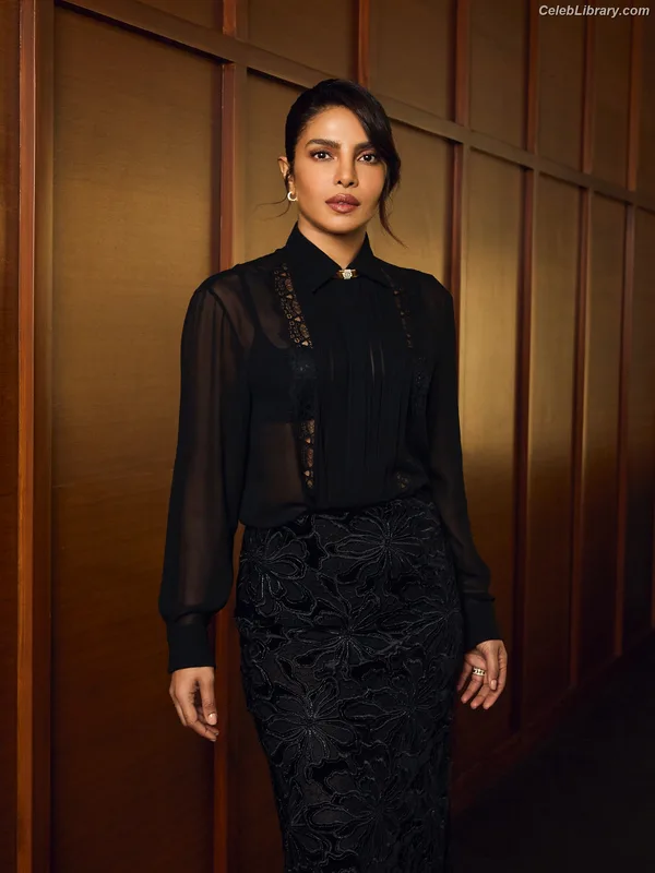 Priyanka Chopra photo 2 of 759