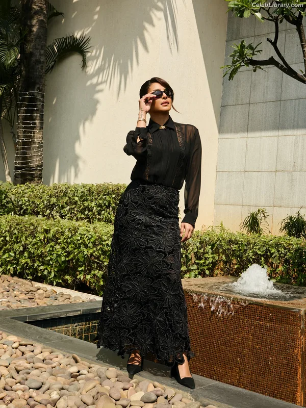 Priyanka Chopra photo 4 of 759